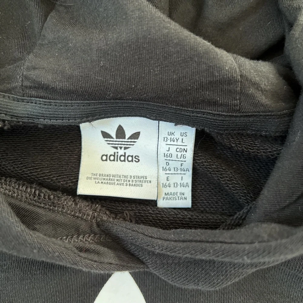 Adidas Sweatshirt - Size L